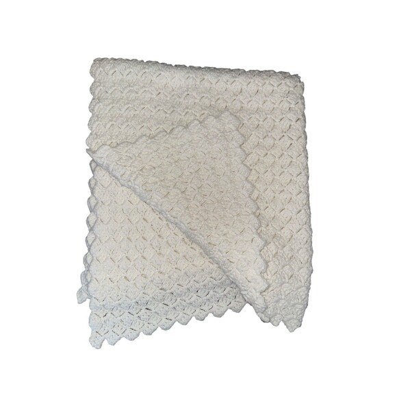 Crochet Knit White Baby Granny Afghan Throw Blanket Vintage Nursery Decor - Picture 11 of 14